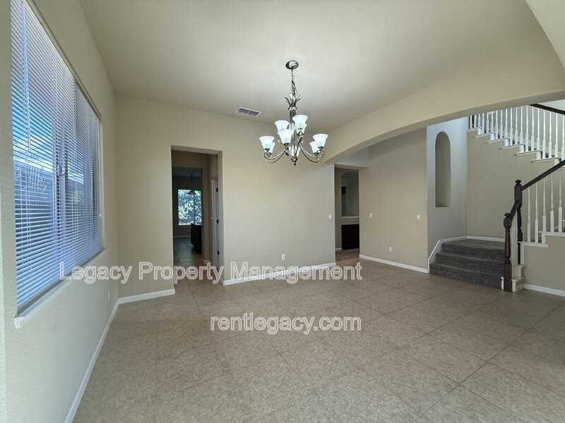 12025 Mandolin Way - Photo 6 of 34