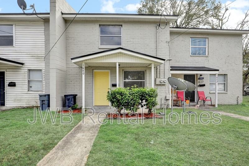 1840 Broadway Ave - Photo 2 of 17