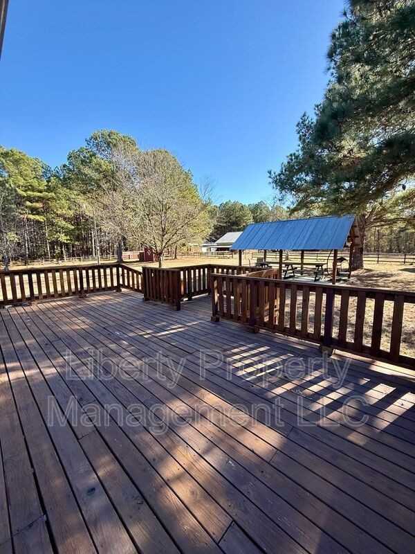 143 Quail Dr - Photo 4 of 23