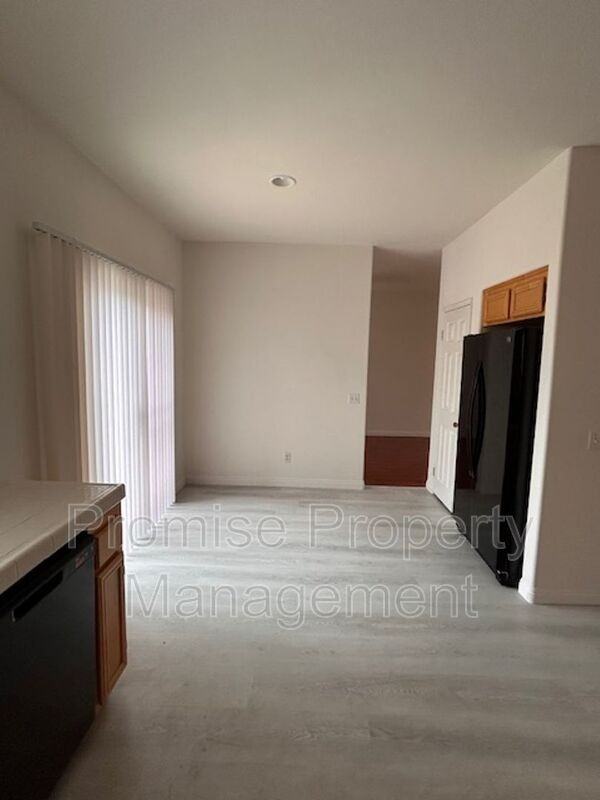 1281 Avenida Amistad - Photo 7 of 19