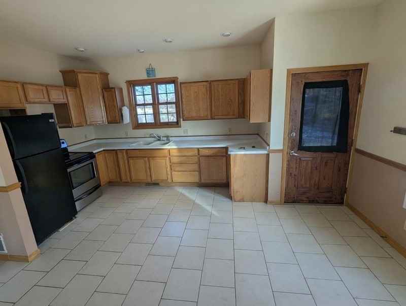 136 Main St #1 - Photo 2 of 17