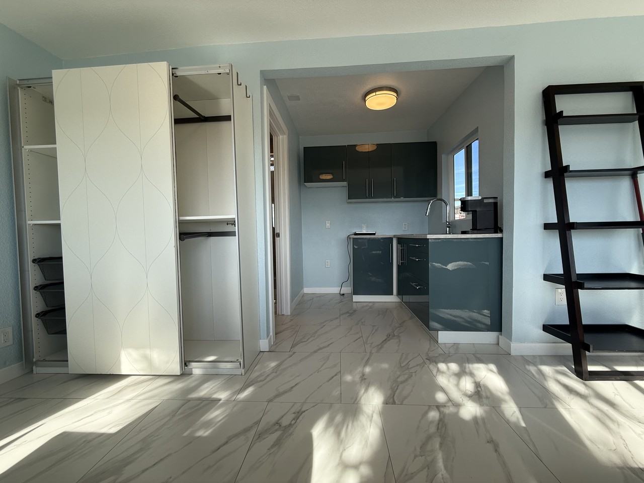 5327 Ogden St - Photo 4 of 9