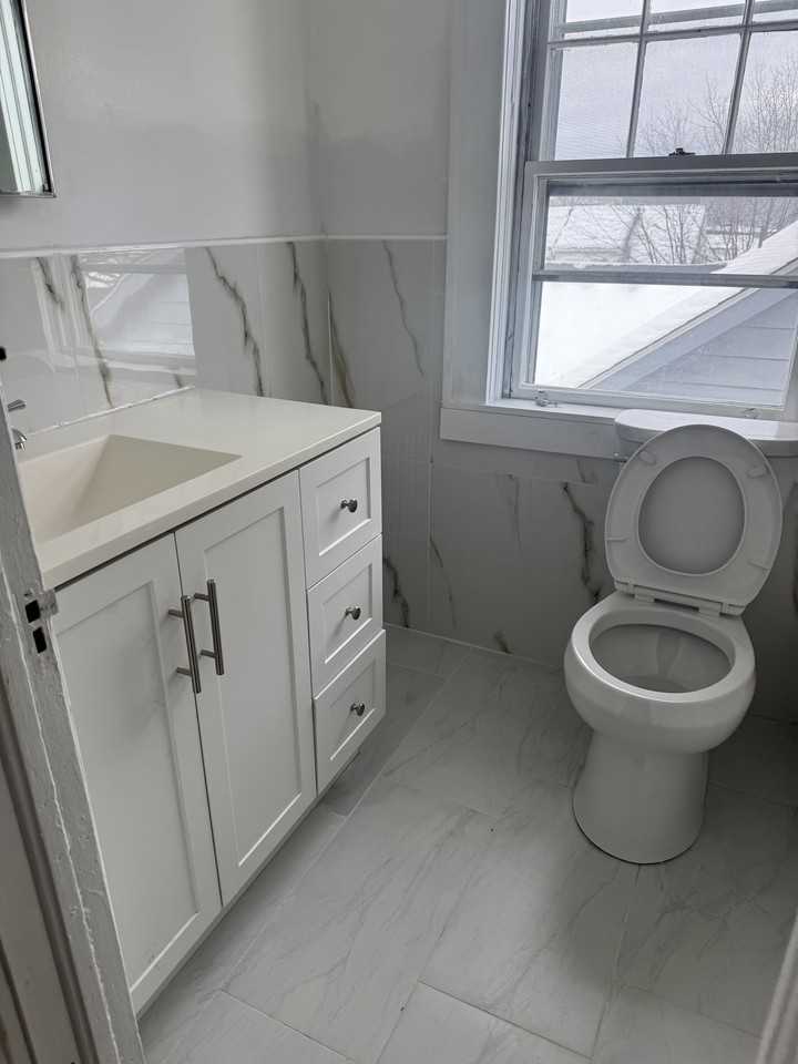 334 Midland Ave #3 - Photo 4 of 16