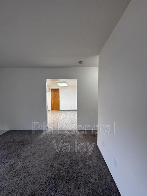 136 E Stadium Dr - Photo 7 of 24