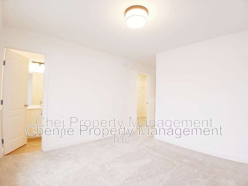 20935 20 Ave Nw - Photo 5 of 21