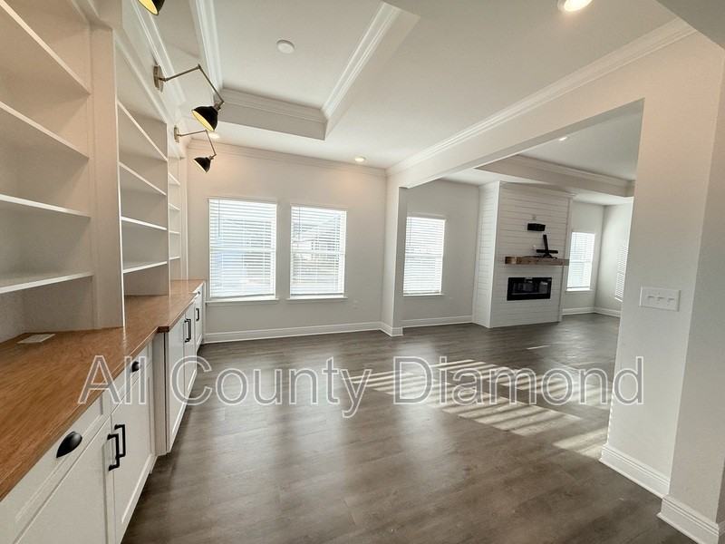 453 Albert Meadow Ln - Photo 3 of 50