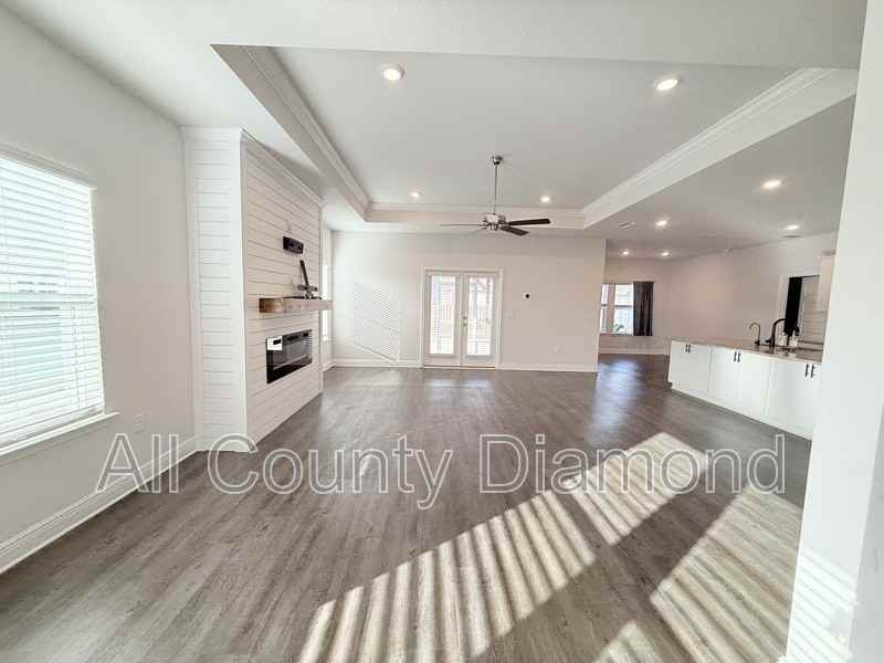 453 Albert Meadow Ln - Photo 4 of 50