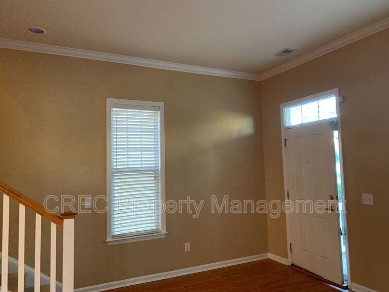 105 Barberry St - Photo 2 of 29