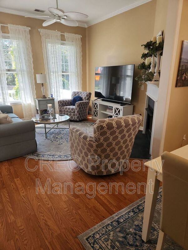 105 Barberry St - Photo 5 of 29
