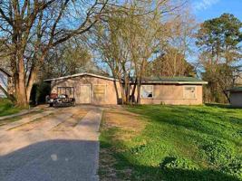 featured image of 218 Alamo St