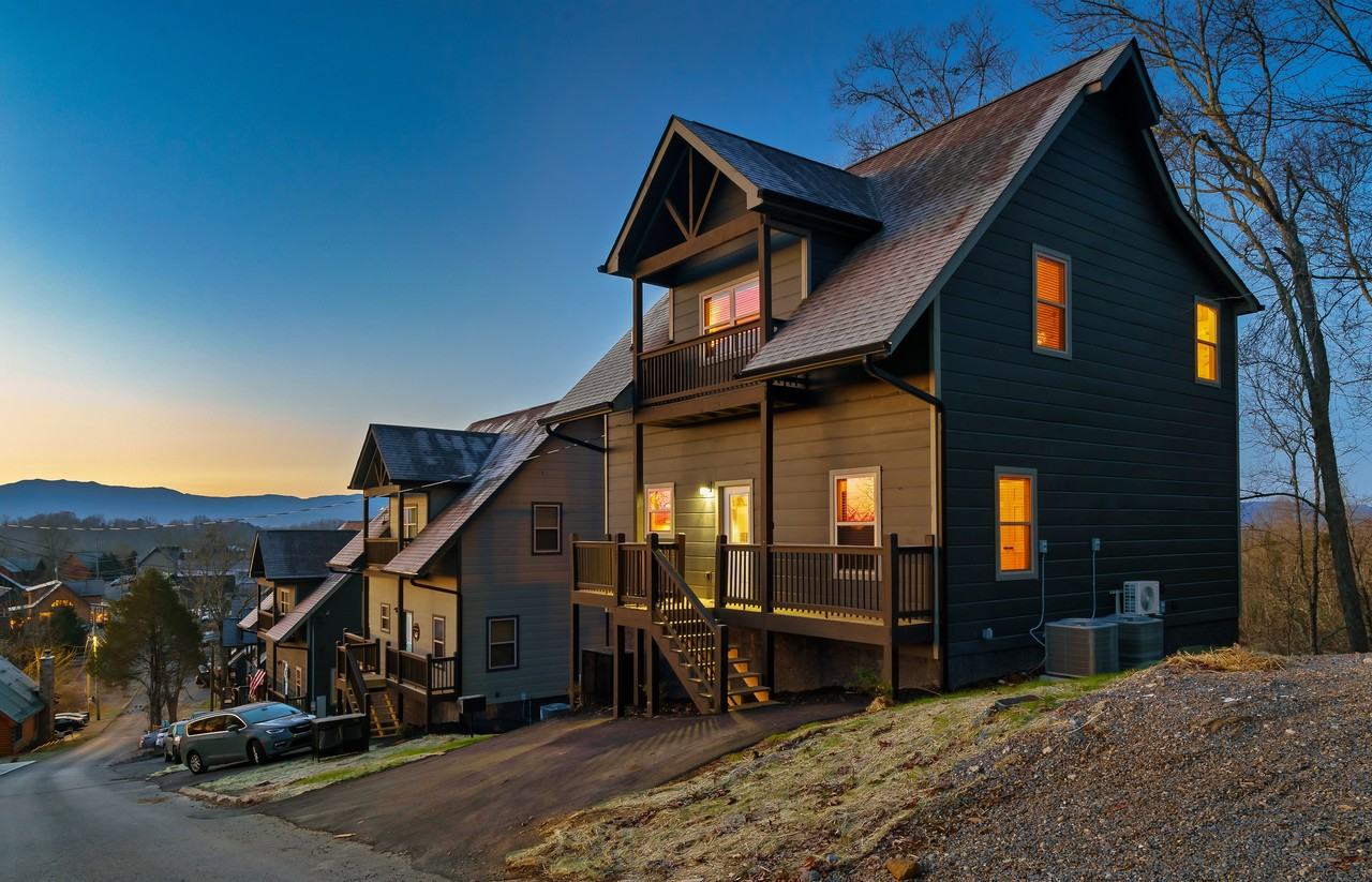 2127 Eagle Feather Dr #NA - Photo 3 of 47