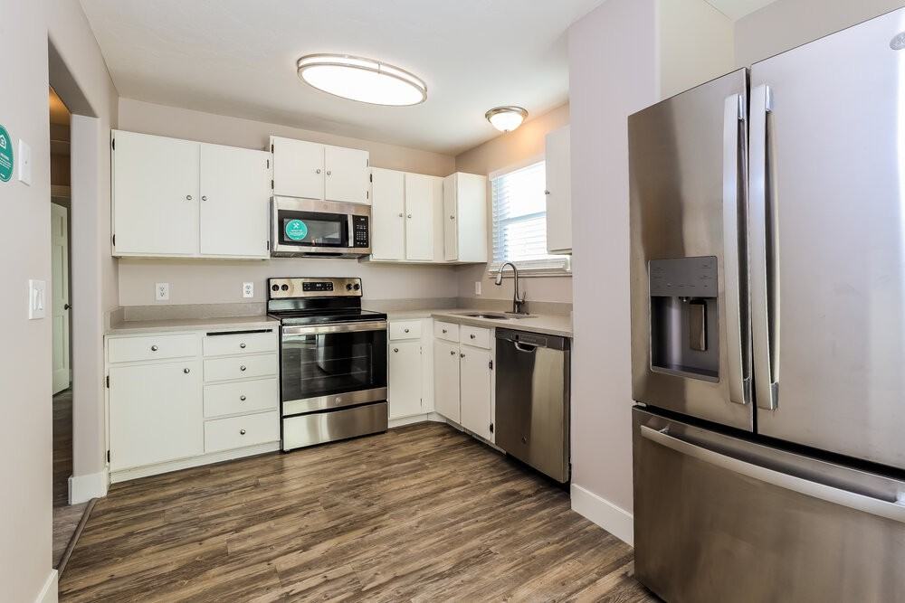 4901 W Banquet Ave - Photo 7 of 17