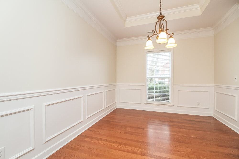 3310 Hamberton Cir - Photo 4 of 15