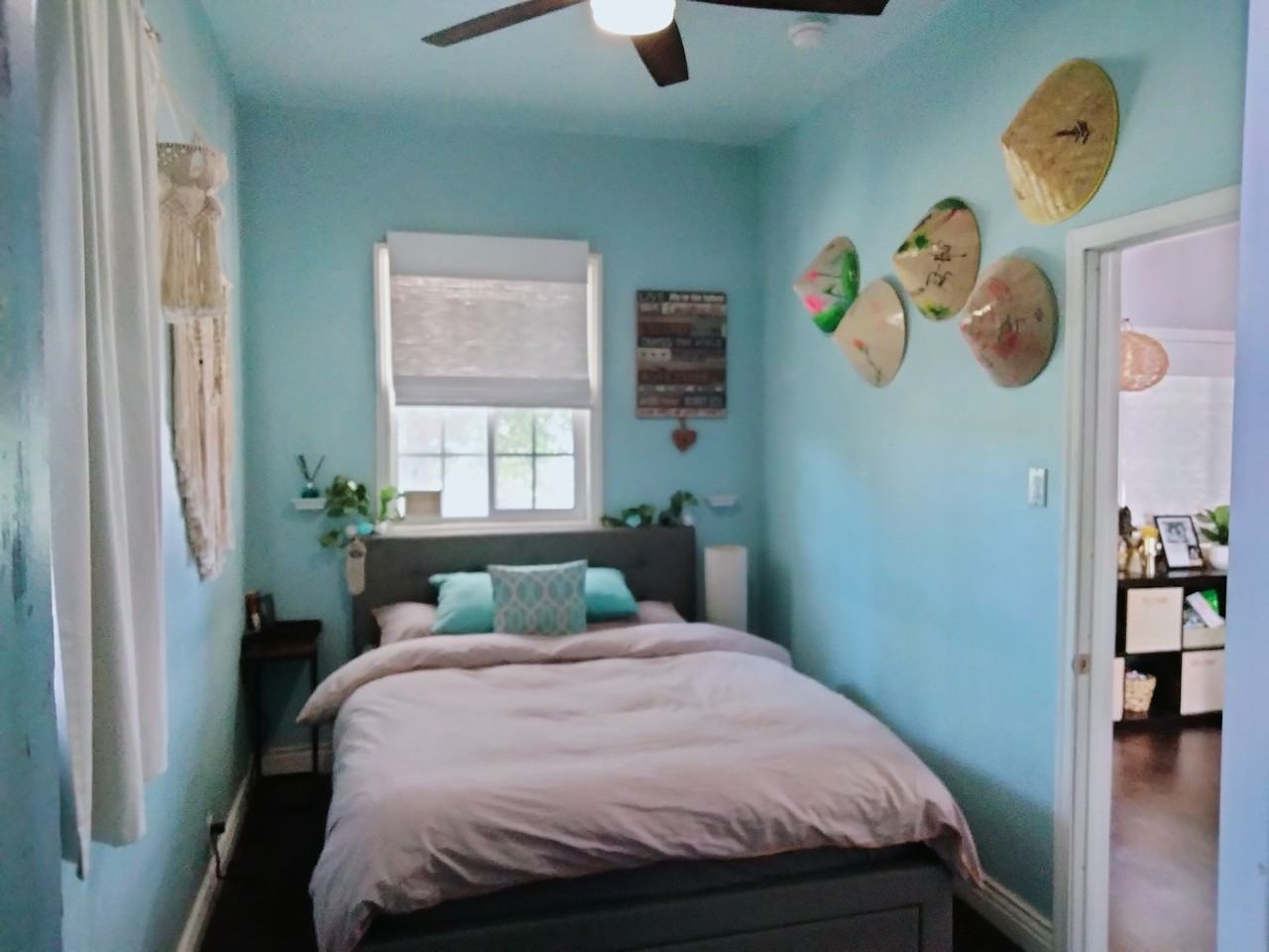 523 E 21st St - Photo 3 of 7