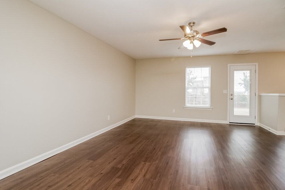 132 Berele Shepsele Ln - Photo 4 of 20