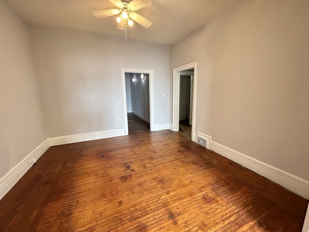 147 Elgin St #1 - Photo 4 of 10