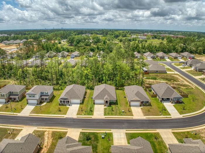 5458 Leeds Ln - Photo 3 of 31