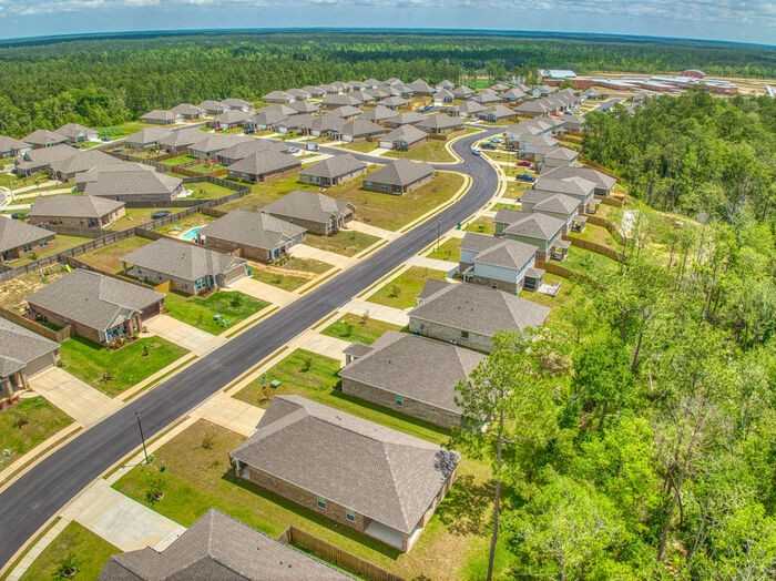 5458 Leeds Ln - Photo 4 of 31