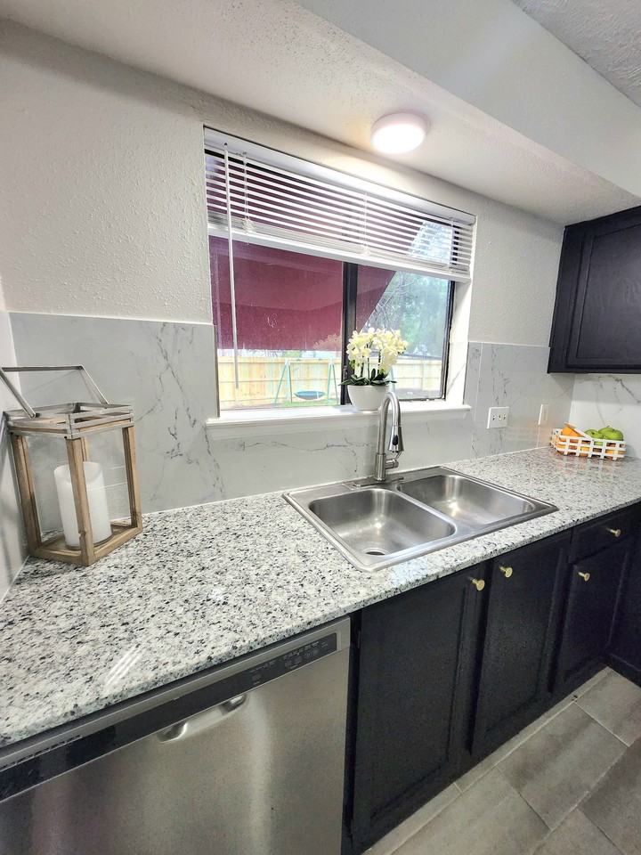 10047 Emerald Creek Dr #1 - Photo 3 of 15