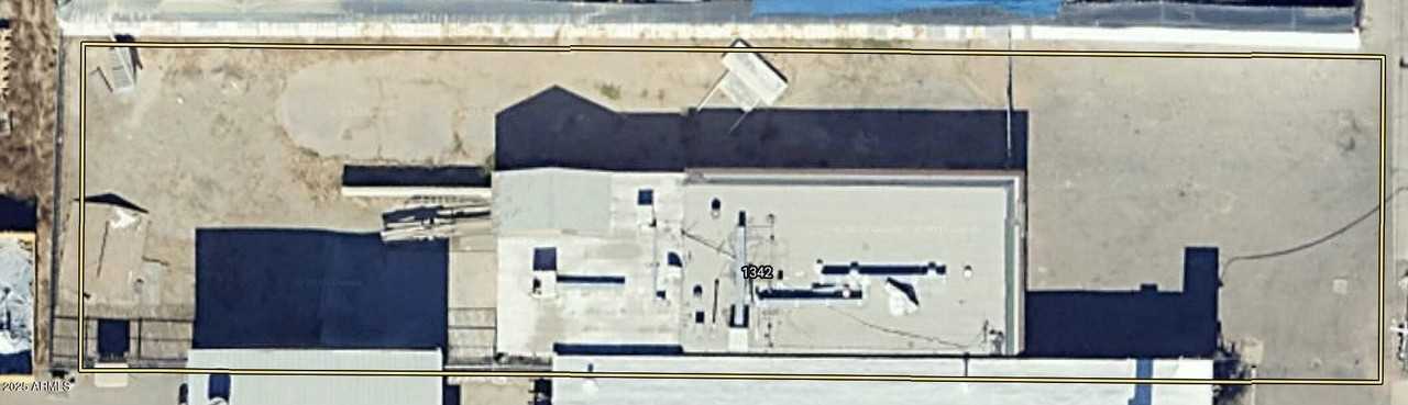 1342 N 21st Ave - Photo 3 of 11