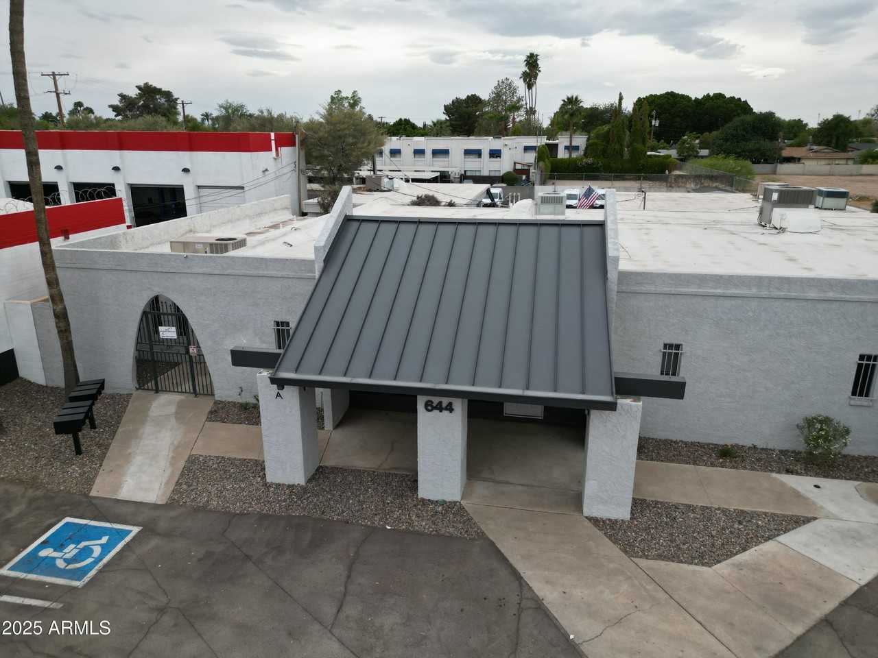 644 N Country Club Dr Ste A #A - Photo 2 of 35