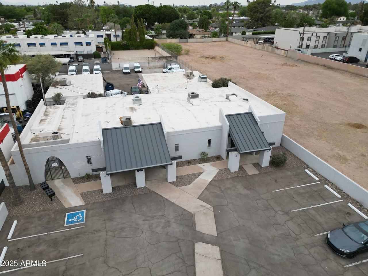 644 N Country Club Dr Ste A #A - Photo 4 of 35