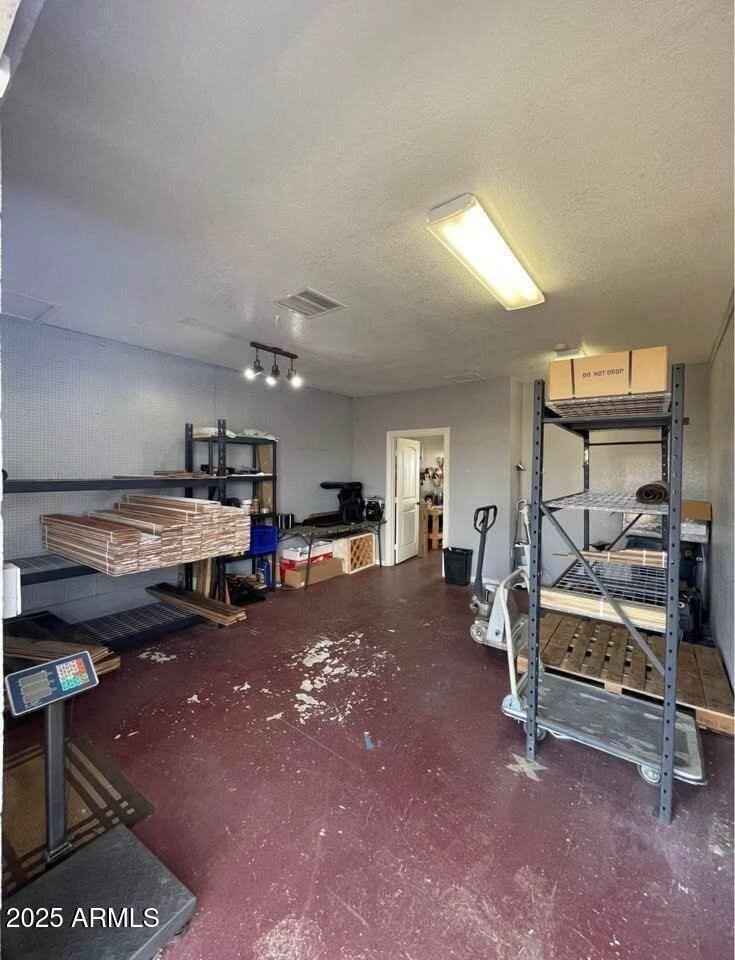 9123 W Grand Ave - Photo 7 of 9