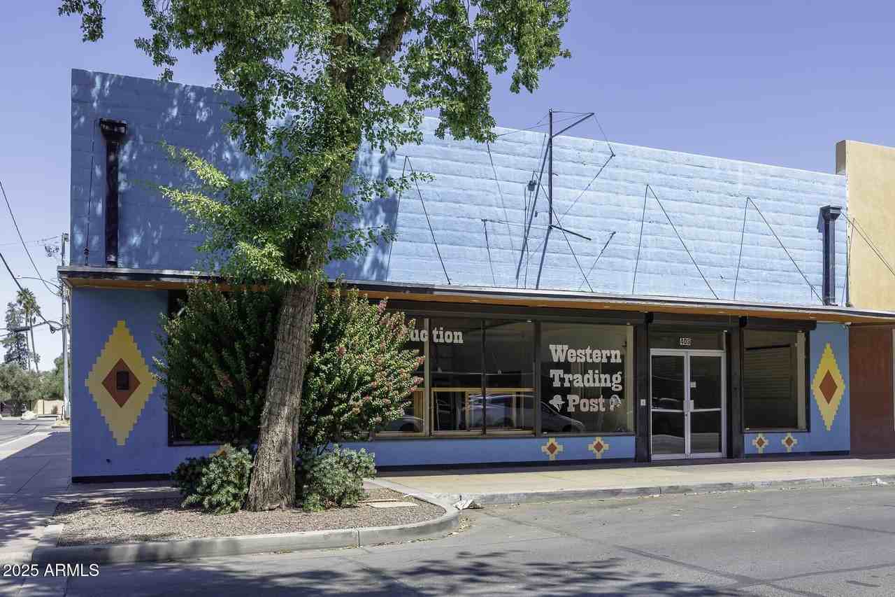 403 N Florence St - Photo 2 of 50