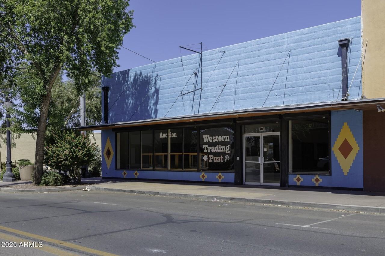 403 N Florence St - Photo 4 of 50