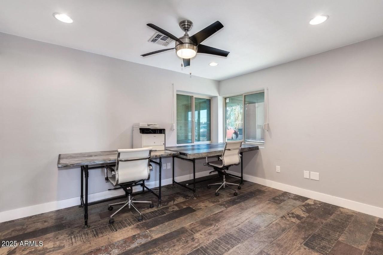 2328 E Osborn Rd - Photo 7 of 47