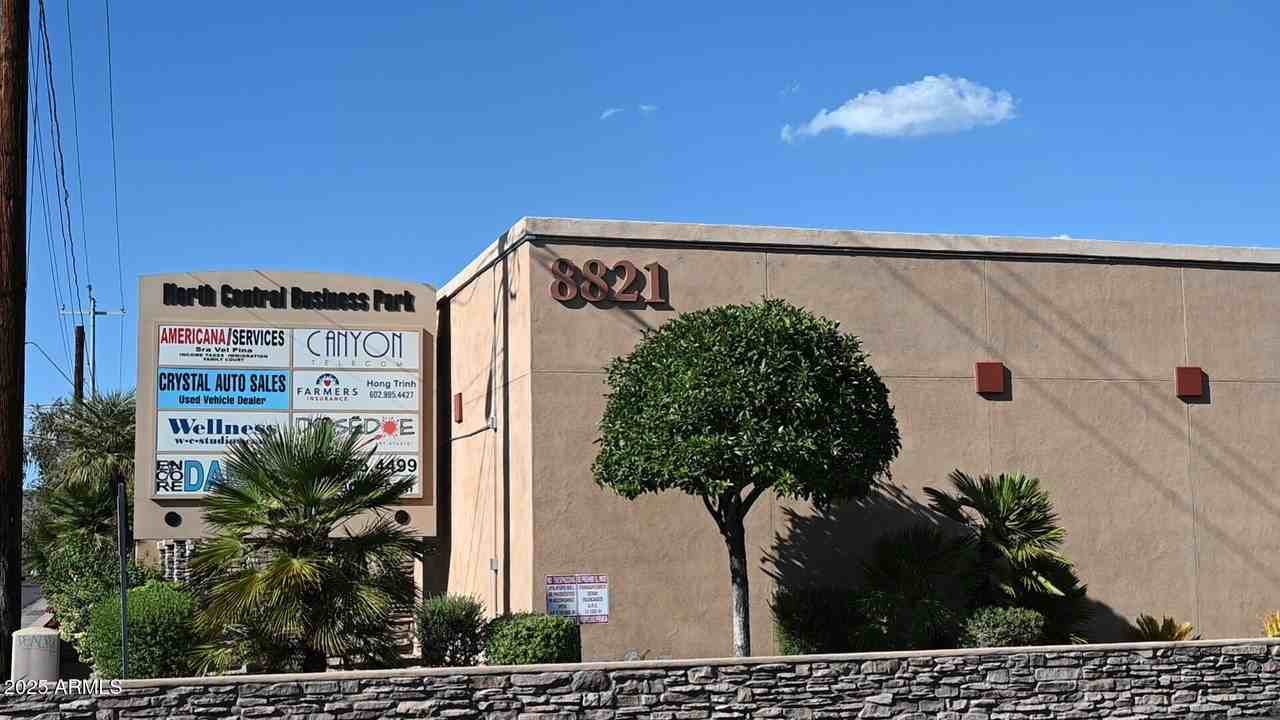 8821 N 7th St Ste 305 #305 - Photo 2 of 12