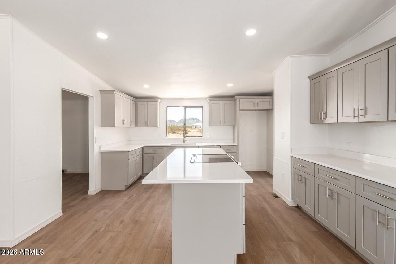 53531 W Moondust Rd - Photo 4 of 16