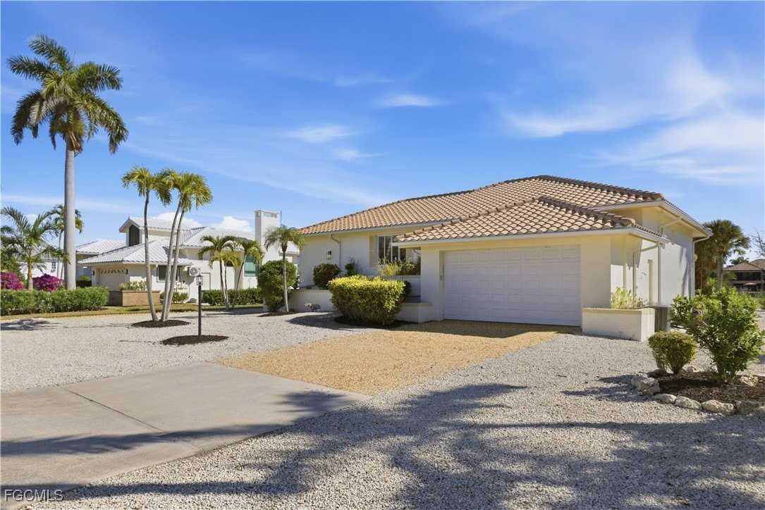 1235 Par View Dr - Photo 2 of 32