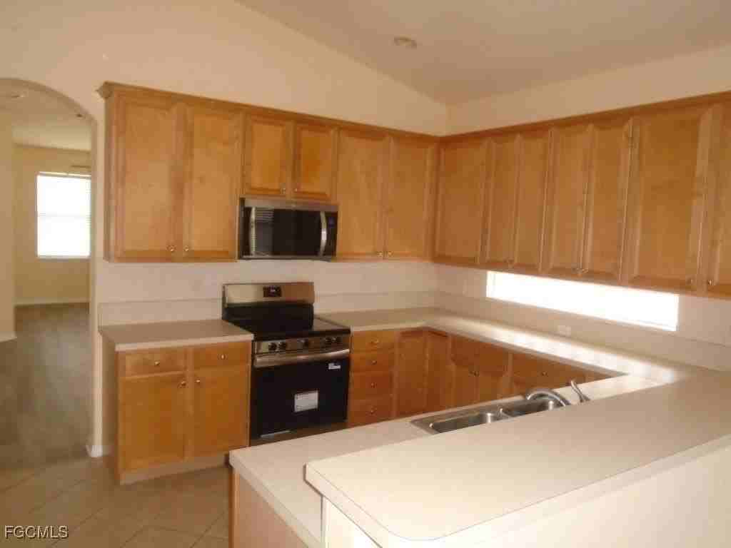 11573 Plantation Preserve Cir S - Photo 4 of 7