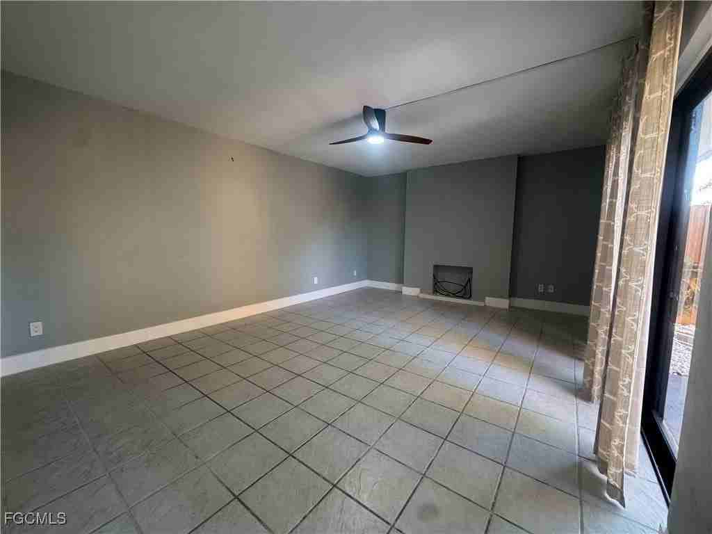 1708 Park Meadows Dr Apt 4 #4 - Photo 5 of 41