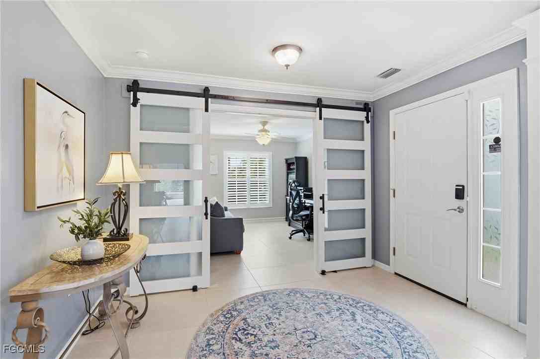 11041 Iron Horse Way - Photo 4 of 36