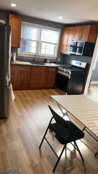 27 Douglas Ave #2 - Photo 3 of 6