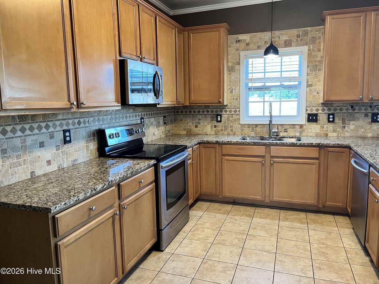 108 Marvin Glen Ct - Photo 3 of 15