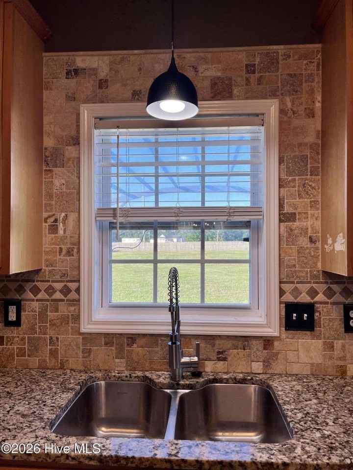 108 Marvin Glen Ct - Photo 4 of 15