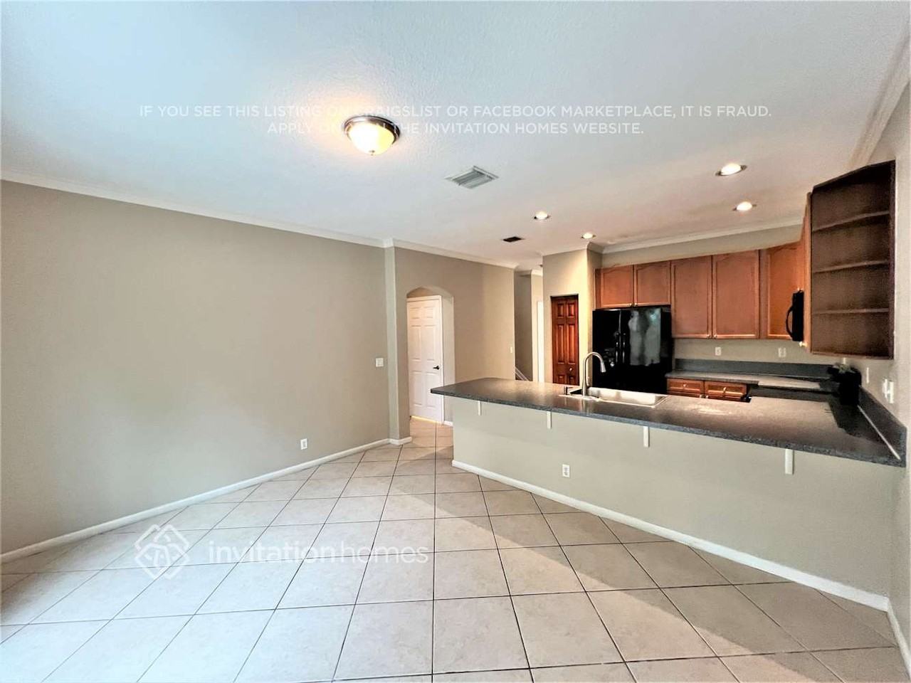 4403 Lake Tahoe Cir - Photo 4 of 14