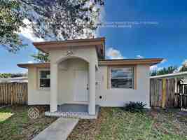 featured image of 823 Nw 7th St
