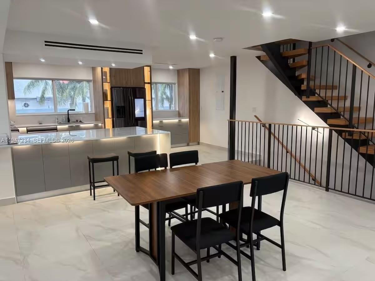 3822 Ne 171st St #3822 - Photo 5 of 25