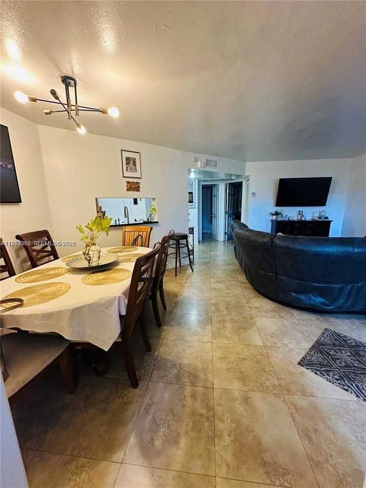 1211 S Independence Dr #1211G - Photo 6 of 20