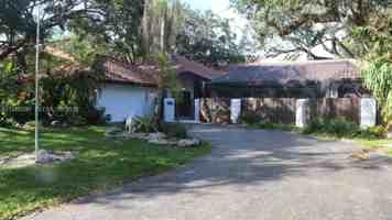 featured image of 3911 Sw 56th Ct