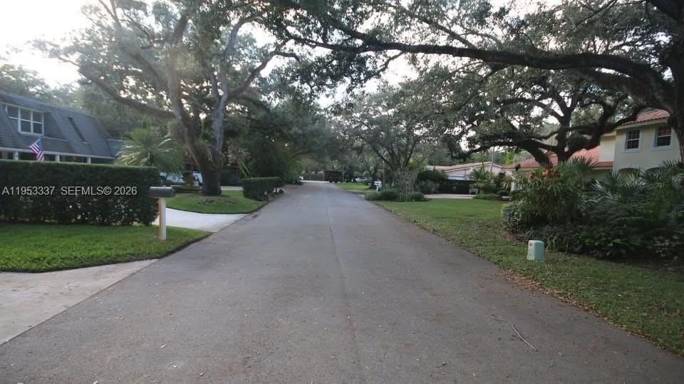 3911 Sw 56th Ct - Photo 2 of 37