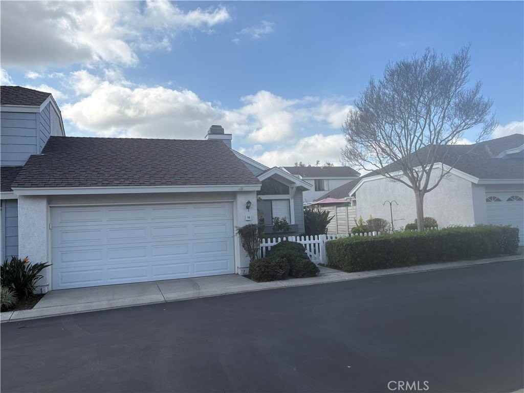 16 Amberleaf - Photo 2 of 18