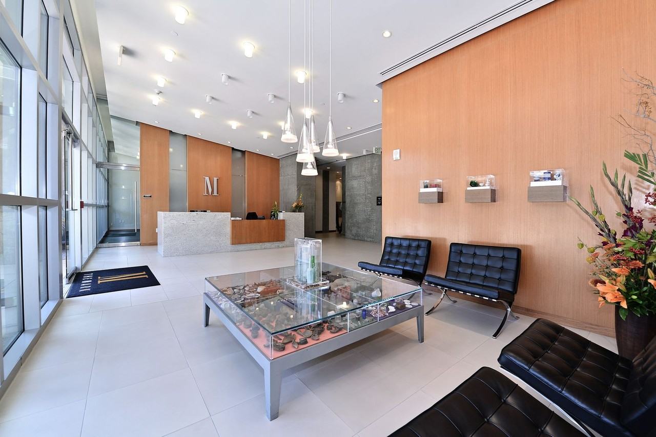 800 The Mark Ln #402 - Photo 3 of 28