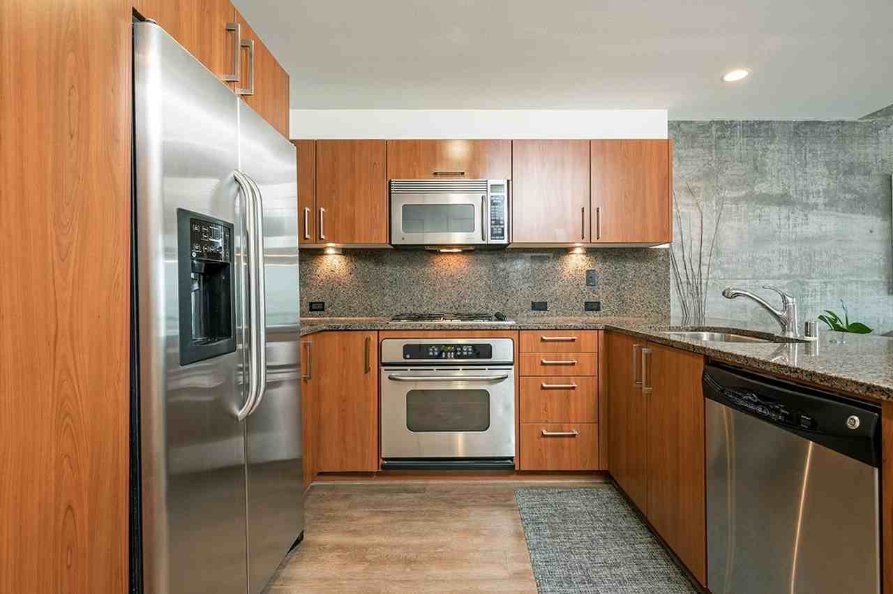 800 The Mark Ln #402 - Photo 6 of 28