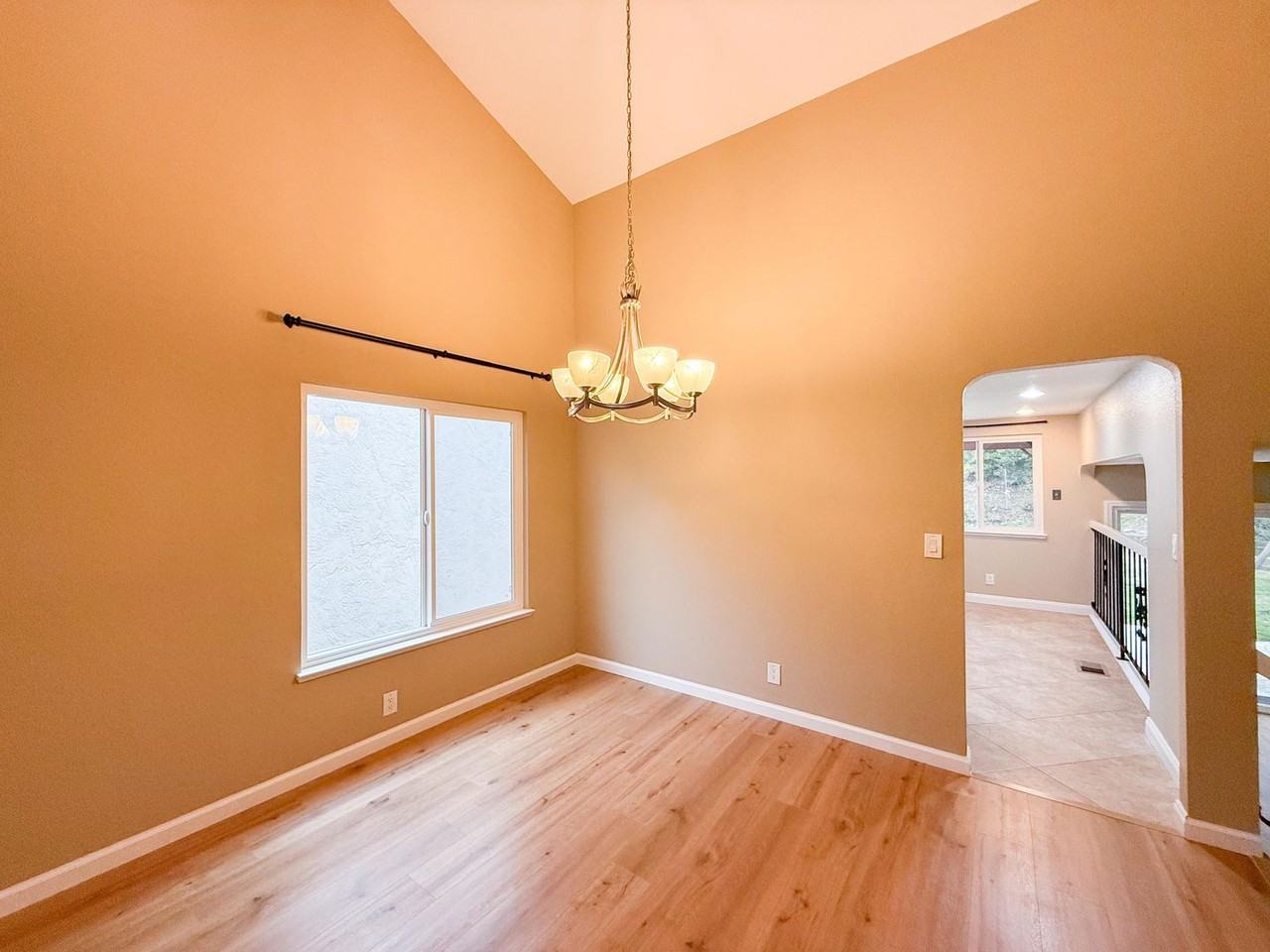 2483 Talavera Dr - Photo 5 of 32