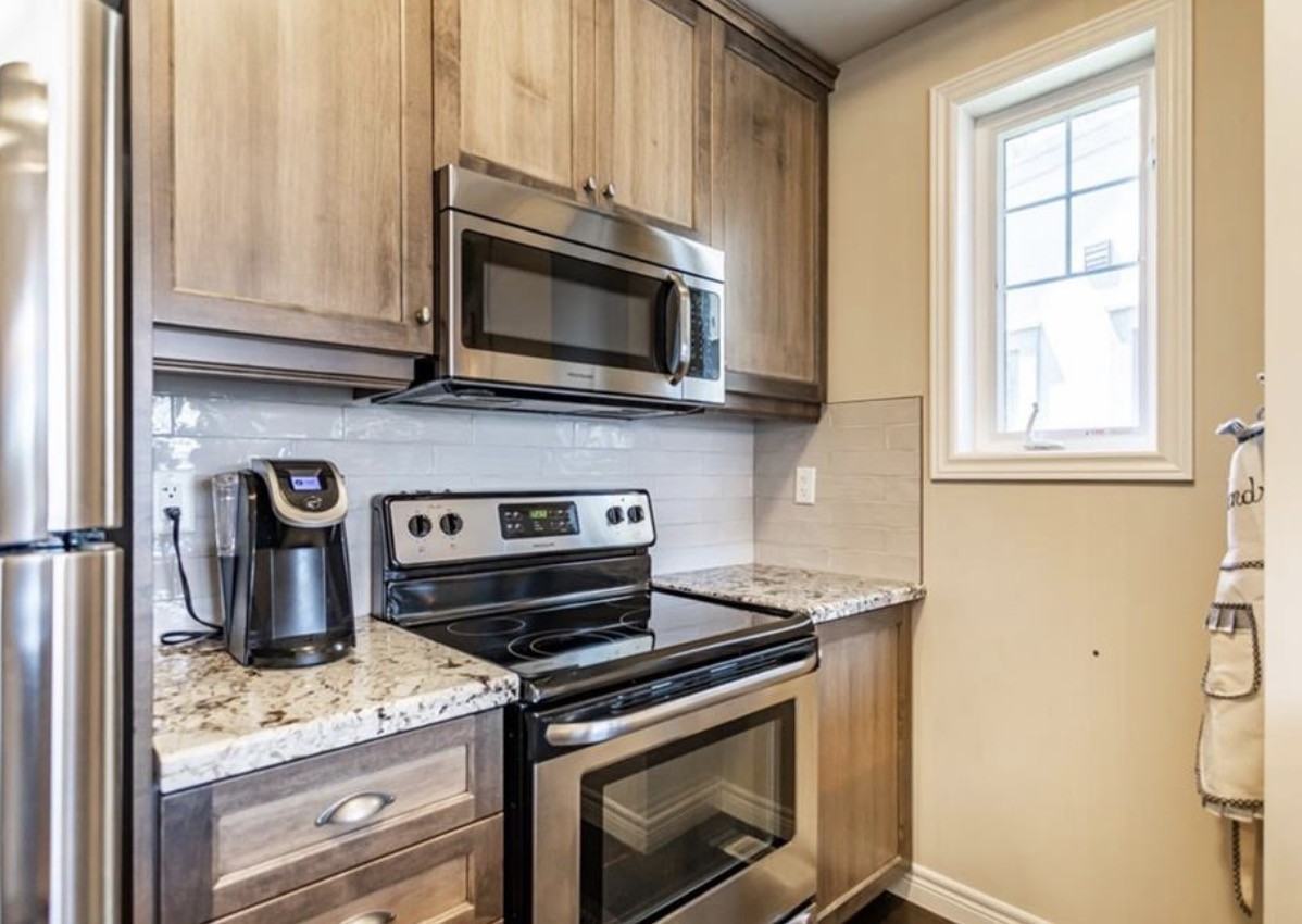 10 Egleston Lane - Photo 4 of 21